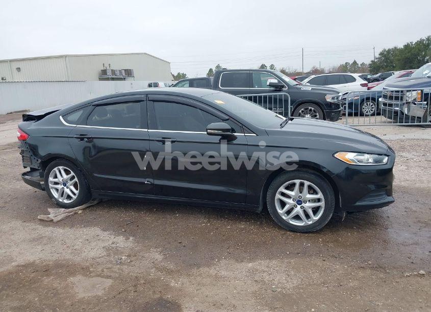 Photo 13 of 2014 Ford Fusion SE (VIN 1FA6P0HD9E5396569)