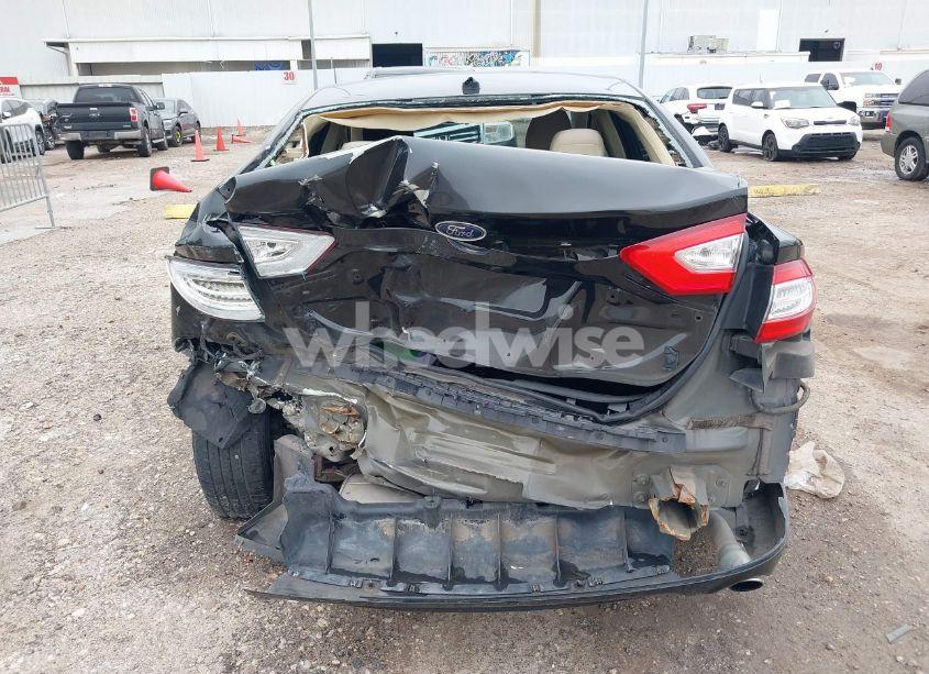 Photo 16 of 2014 Ford Fusion SE (VIN 1FA6P0HD9E5396569)