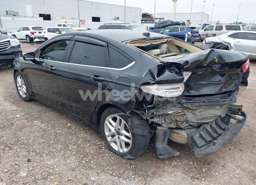 Photo 3 of 2014 Ford Fusion SE (VIN 1FA6P0HD9E5396569)