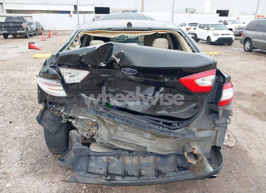 Photo 6 of 2014 Ford Fusion SE (VIN 1FA6P0HD9E5396569)