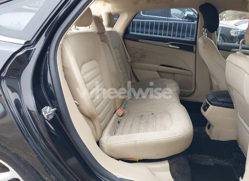 Photo 8 of 2014 Ford Fusion SE (VIN 1FA6P0HD9E5396569)