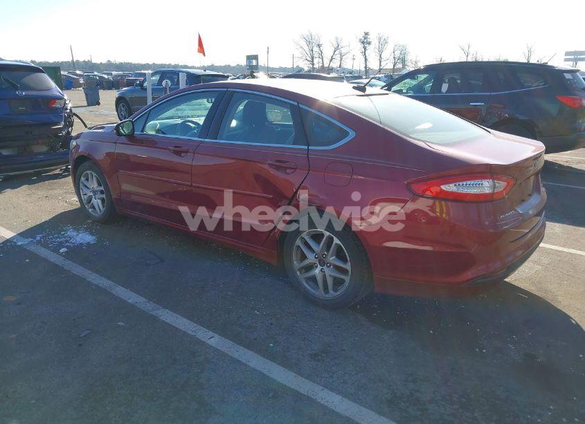 Photo 3 of 2014 Ford Fusion SE (VIN 1FA6P0HD9E5396815)
