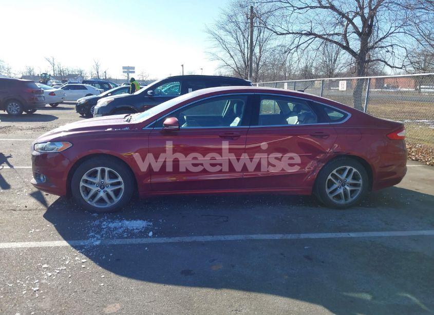 Photo 6 of 2014 Ford Fusion SE (VIN 1FA6P0HD9E5396815)