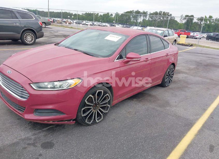 Photo 2 of 2014 Ford Fusion SE (VIN 1FA6P0HD9E5400037)