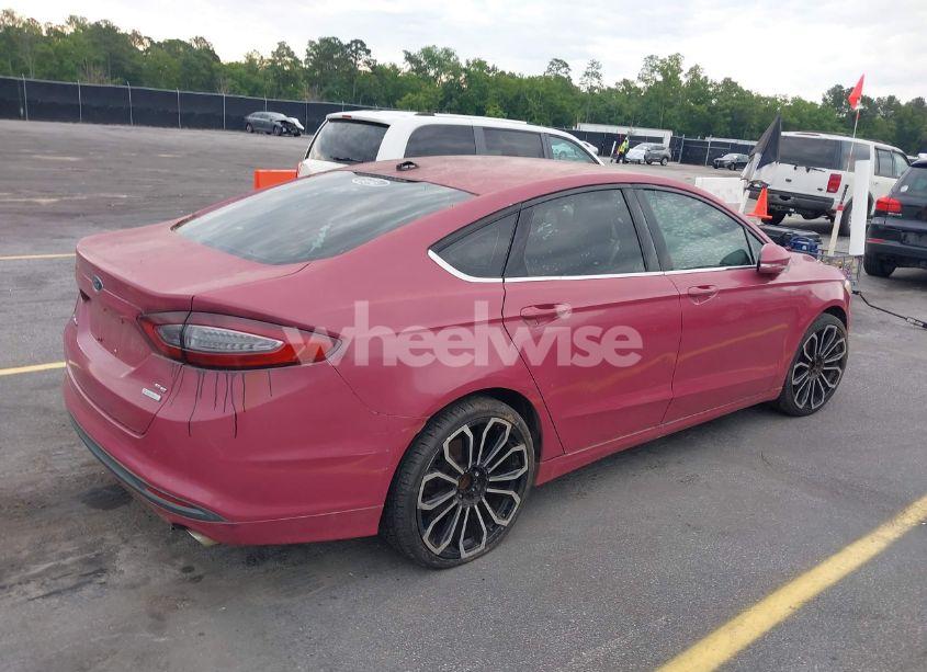 Photo 4 of 2014 Ford Fusion SE (VIN 1FA6P0HD9E5400037)