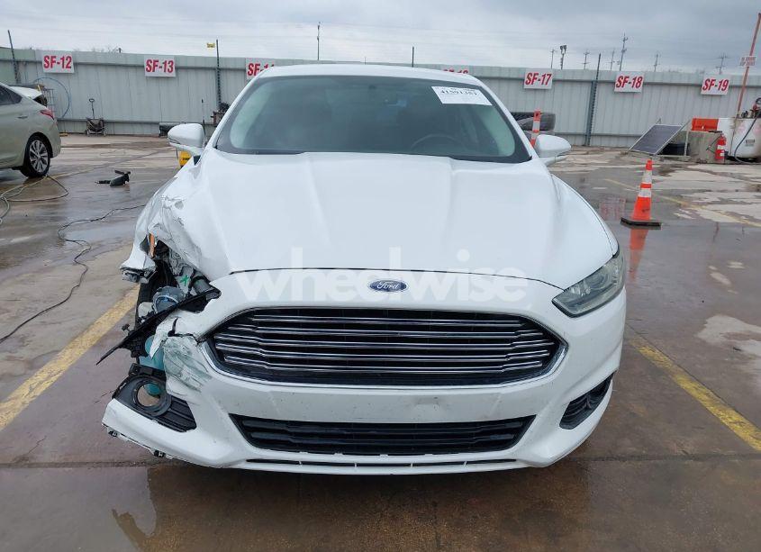 Photo 13 of 2015 Ford Fusion SE (VIN 1FA6P0HD9F5126405)