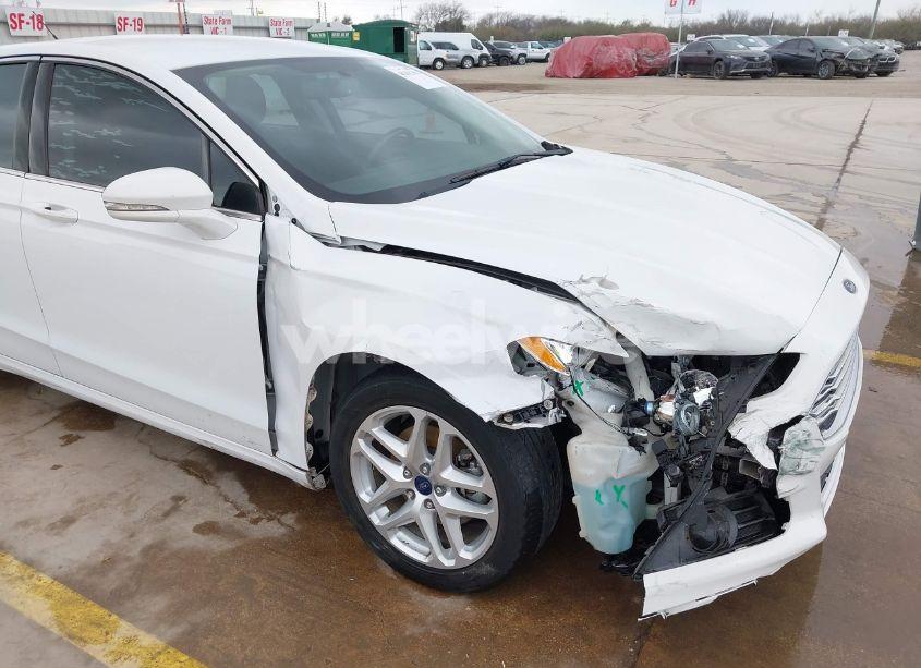 Photo 6 of 2015 Ford Fusion SE (VIN 1FA6P0HD9F5126405)
