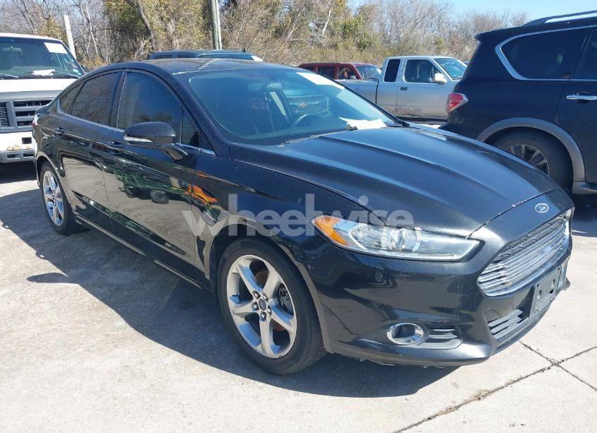 2015 Ford Fusion SE (VIN 1FA6P0HD9F5131393) main photo