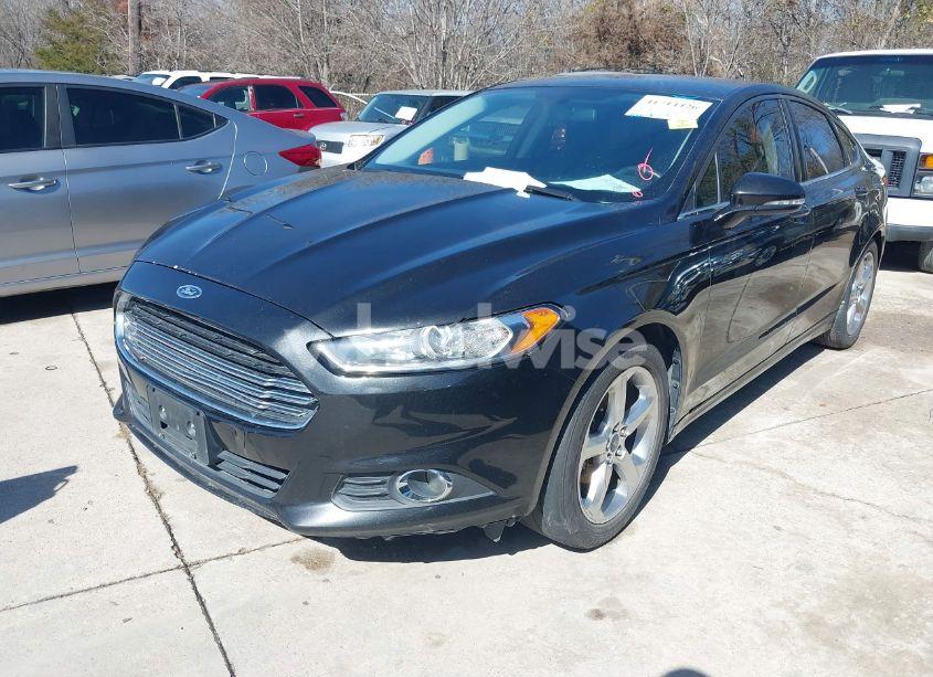 Photo 2 of 2015 Ford Fusion SE (VIN 1FA6P0HD9F5131393)