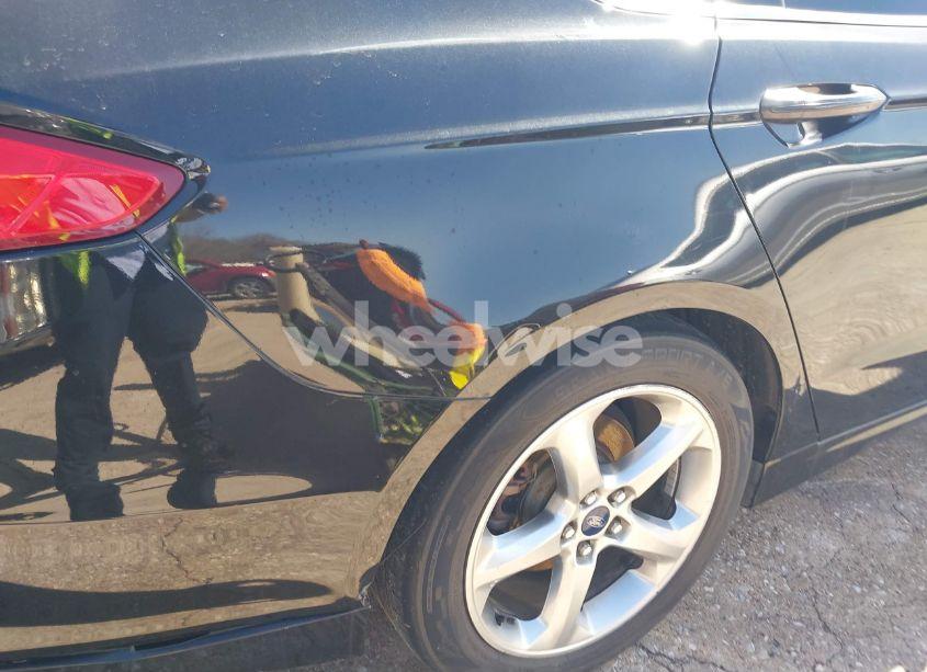 Photo 6 of 2015 Ford Fusion SE (VIN 1FA6P0HD9F5131393)