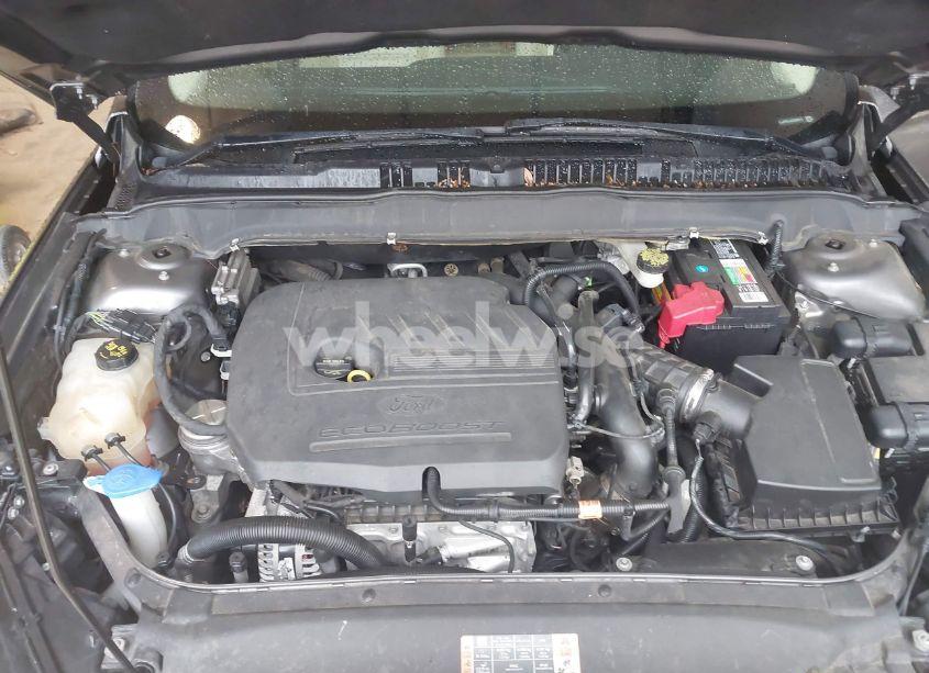 Photo 10 of 2014 Ford Fusion SE (VIN 1FA6P0HDXE5389873)