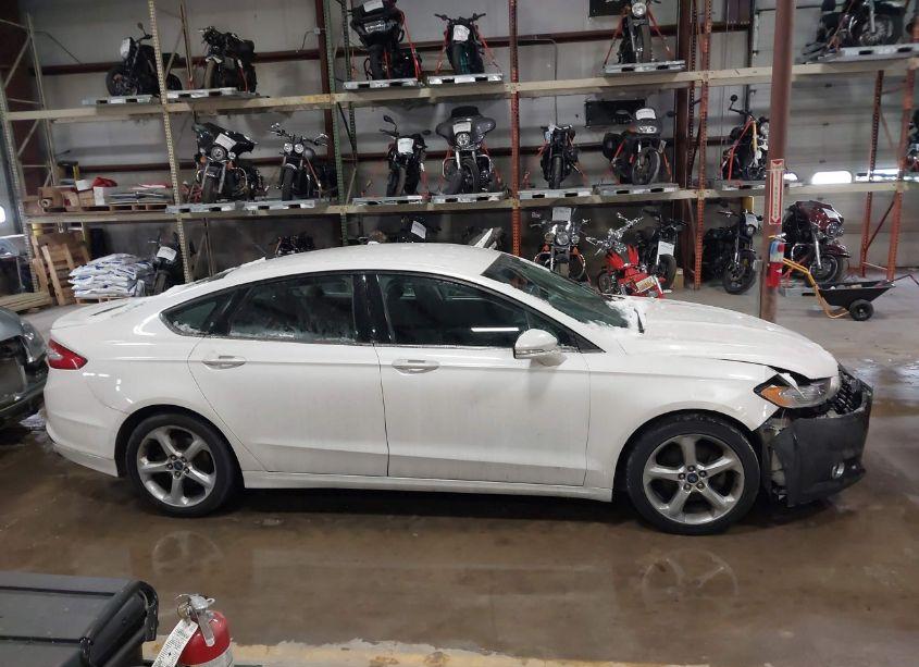 Photo 13 of 2015 Ford Fusion SE (VIN 1FA6P0HDXF5105174)