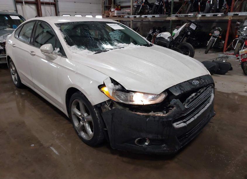 Photo 6 of 2015 Ford Fusion SE (VIN 1FA6P0HDXF5105174)