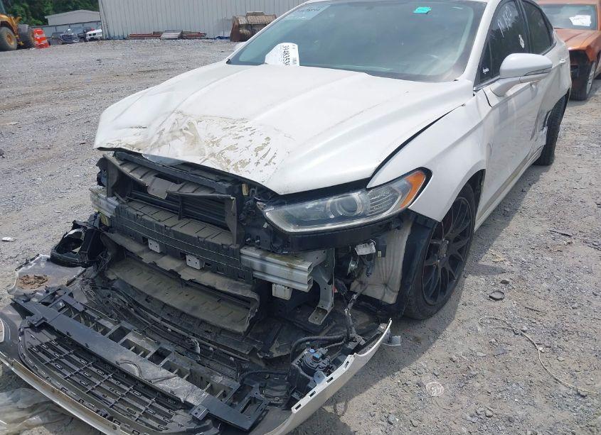 Photo 6 of 2015 Ford Fusion SE (VIN 1FA6P0HDXF5128261)