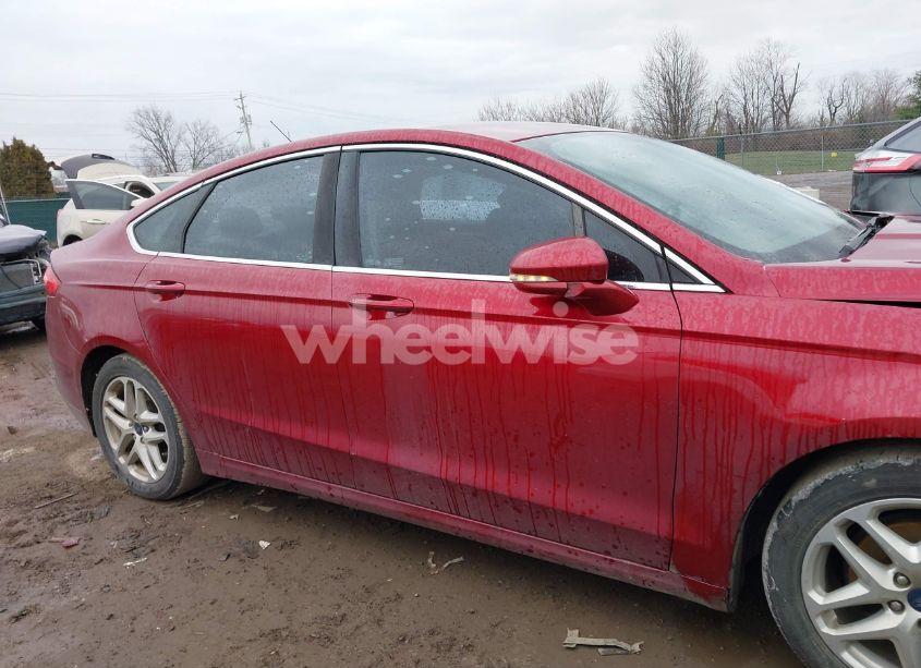 Photo 13 of 2015 Ford Fusion SE (VIN 1FA6P0HDXF5128809)
