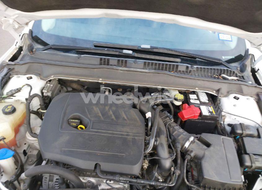 Photo 10 of 2016 Ford Fusion SE (VIN 1FA6P0HDXG5115804)