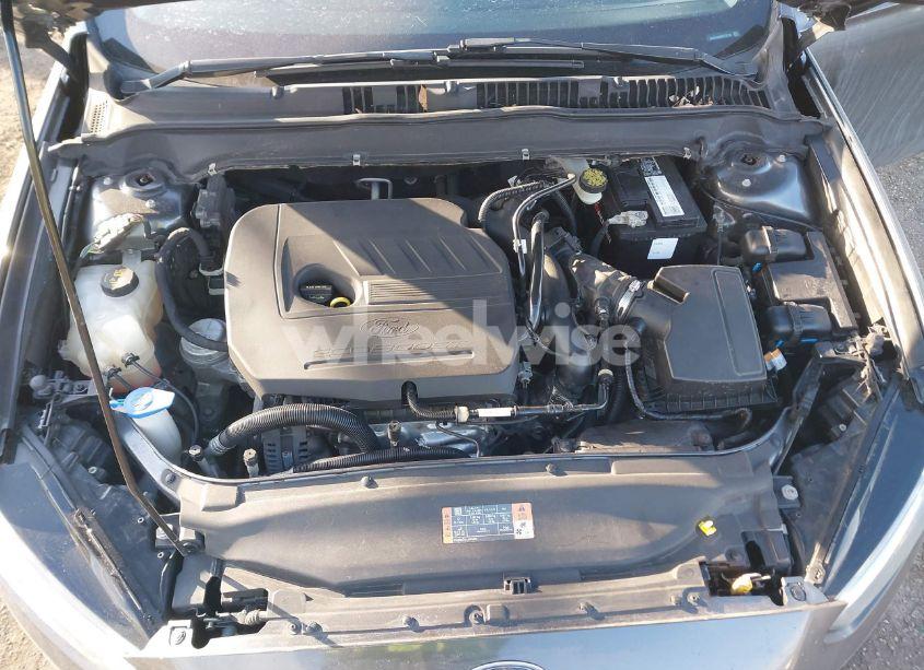 Photo 10 of 2016 Ford Fusion SE (VIN 1FA6P0HDXG5130139)