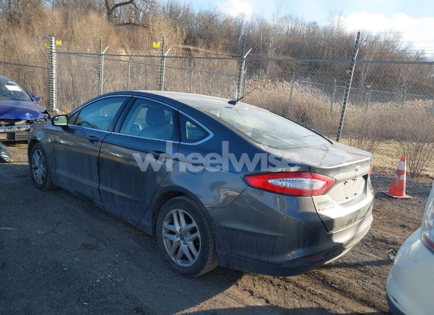 Photo 3 of 2016 Ford Fusion SE (VIN 1FA6P0HDXG5130139)
