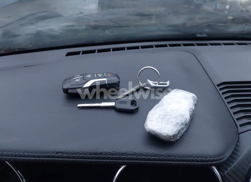 Photo 11 of 2015 Ford Mustang V6 (VIN 1FA6P8AM0F5318840)