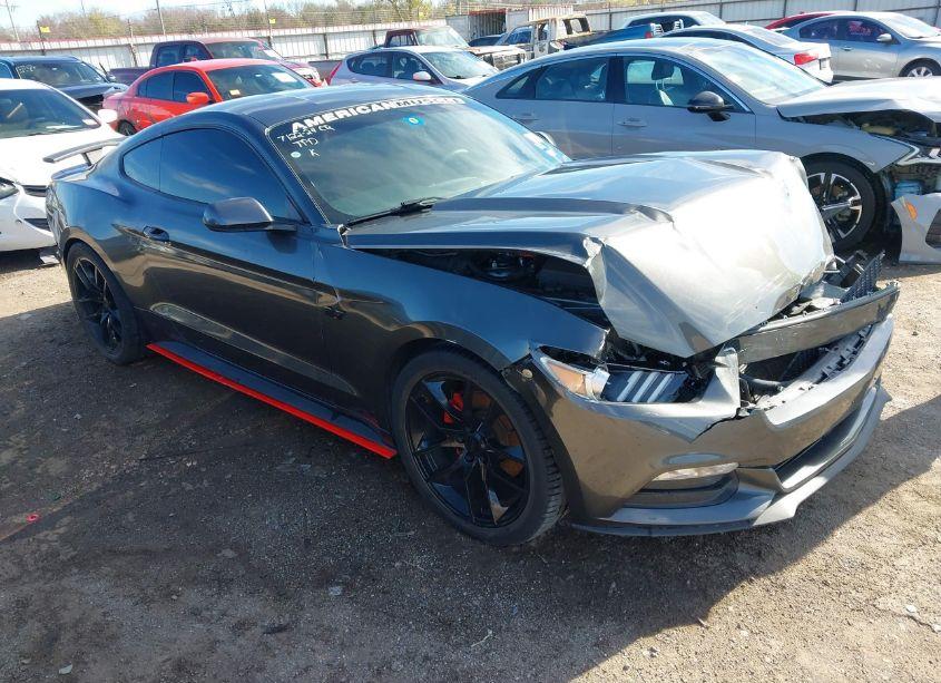 2015 Ford Mustang V6 (VIN 1FA6P8AM0F5325674) main photo