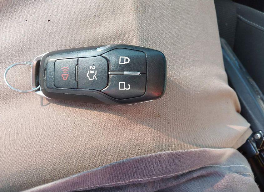 Photo 11 of 2015 Ford Mustang V6 (VIN 1FA6P8AM0F5325674)