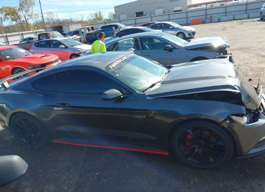 Photo 13 of 2015 Ford Mustang V6 (VIN 1FA6P8AM0F5325674)