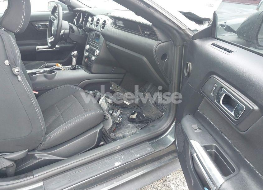 Photo 5 of 2015 Ford Mustang V6 (VIN 1FA6P8AM0F5336013)