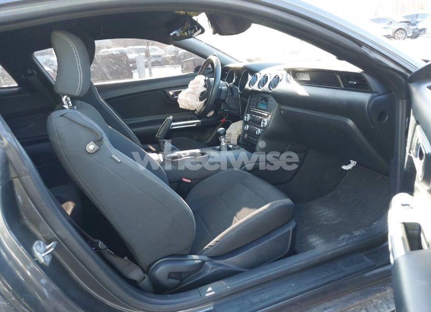 Photo 5 of 2015 Ford Mustang V6 (VIN 1FA6P8AM0F5343933)
