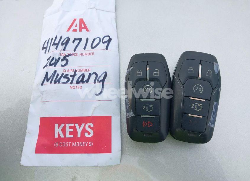 Photo 11 of 2015 Ford Mustang V6 (VIN 1FA6P8AM0F5352874)