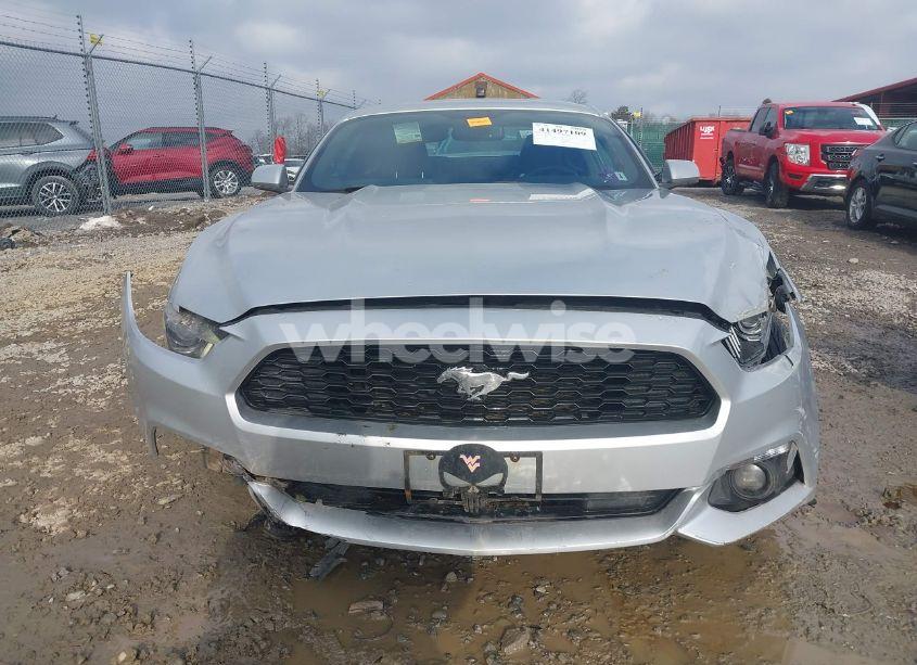 Photo 13 of 2015 Ford Mustang V6 (VIN 1FA6P8AM0F5352874)