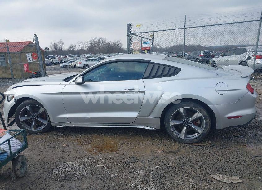 Photo 15 of 2015 Ford Mustang V6 (VIN 1FA6P8AM0F5352874)