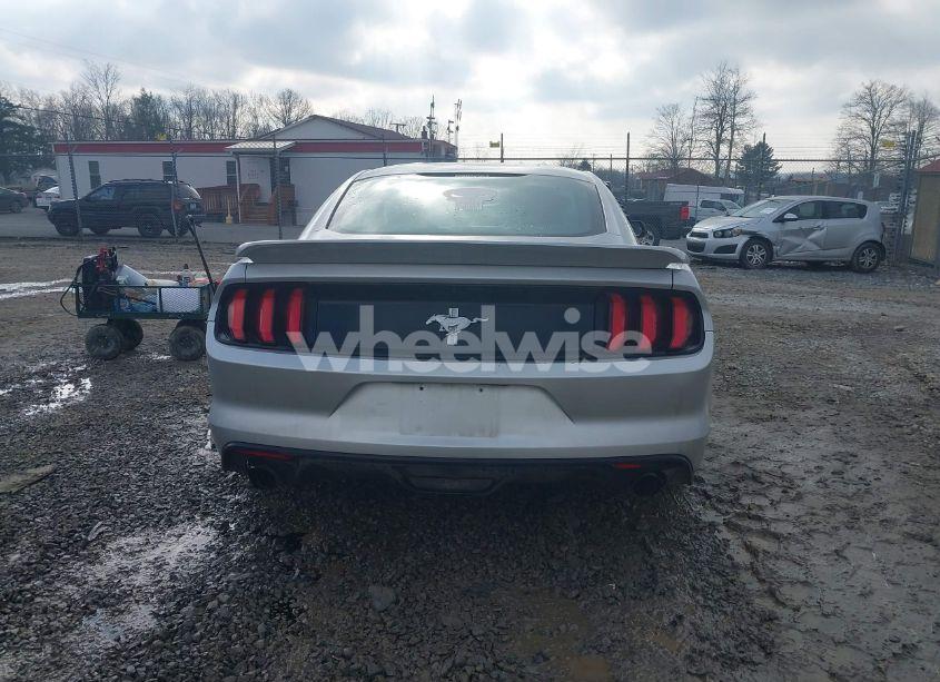 Photo 17 of 2015 Ford Mustang V6 (VIN 1FA6P8AM0F5352874)