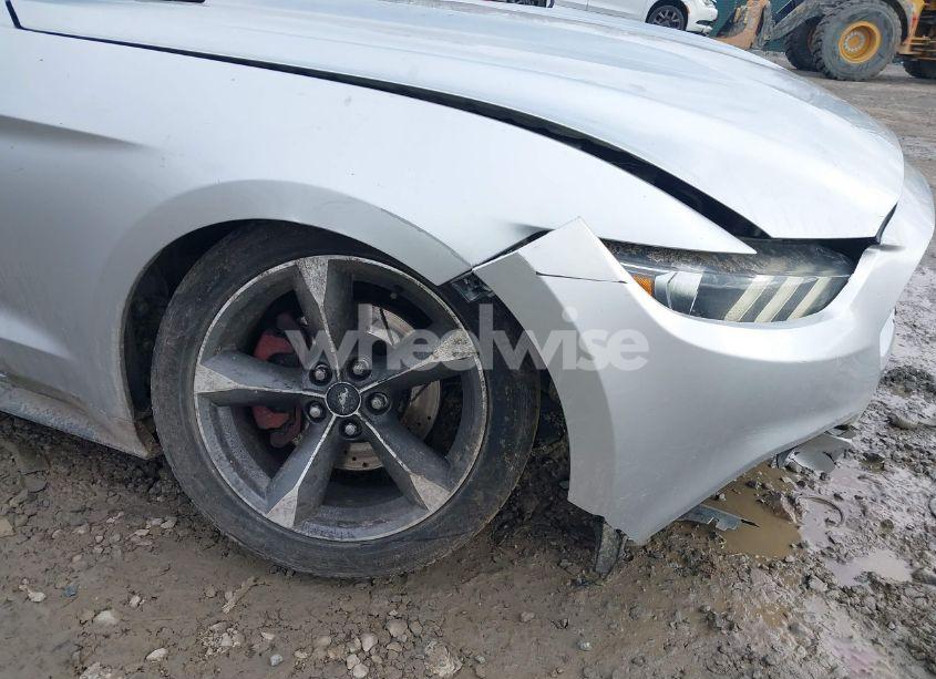 Photo 6 of 2015 Ford Mustang V6 (VIN 1FA6P8AM0F5352874)