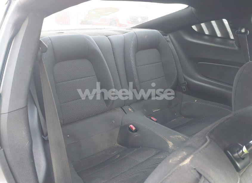 Photo 8 of 2015 Ford Mustang V6 (VIN 1FA6P8AM0F5352874)