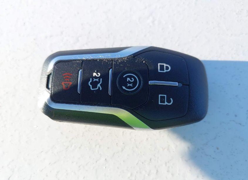 Photo 11 of 2015 Ford Mustang V6 (VIN 1FA6P8AM0F5400437)