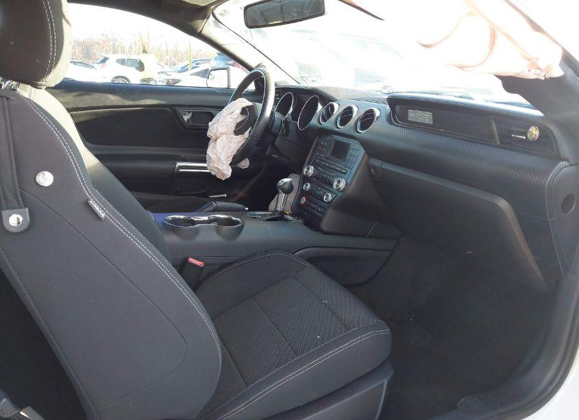 Photo 5 of 2015 Ford Mustang V6 (VIN 1FA6P8AM0F5400437)