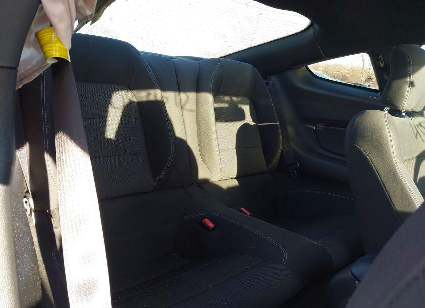 Photo 8 of 2015 Ford Mustang V6 (VIN 1FA6P8AM0F5400437)