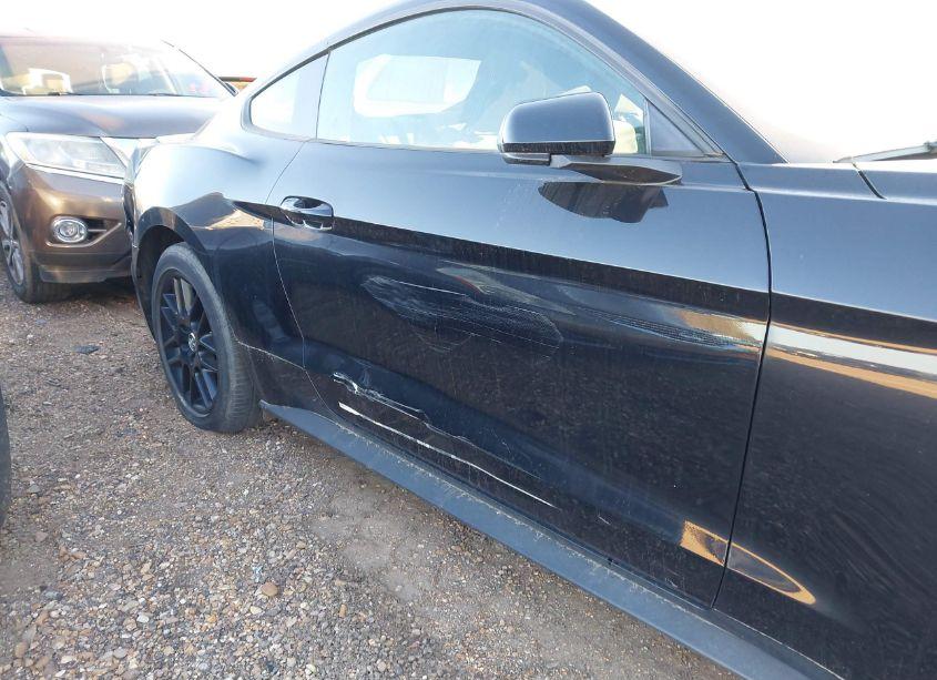 Photo 18 of 2016 Ford Mustang V6 (VIN 1FA6P8AM0G5240917)