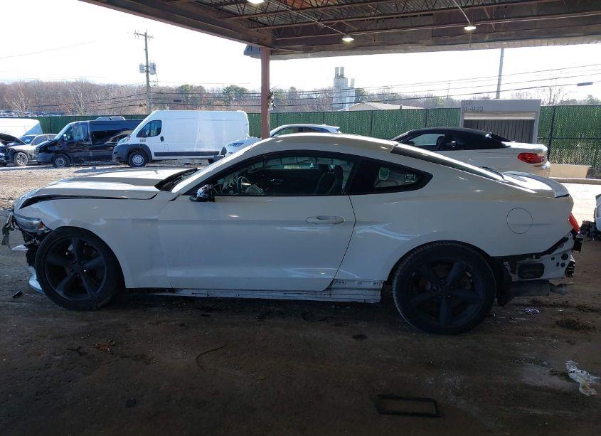 Photo 15 of 2016 Ford Mustang V6 (VIN 1FA6P8AM0G5320895)