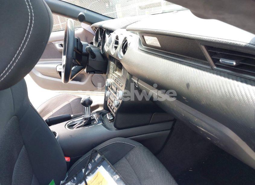 Photo 5 of 2017 Ford Mustang V6 (VIN 1FA6P8AM0H5270159)