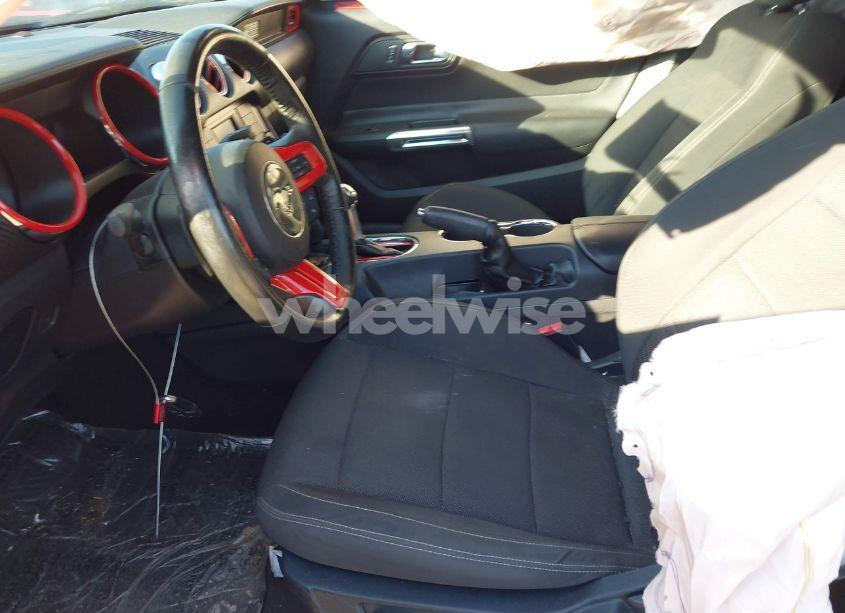 Photo 5 of 2016 Ford Mustang V6 (VIN 1FA6P8AM1G5259461)