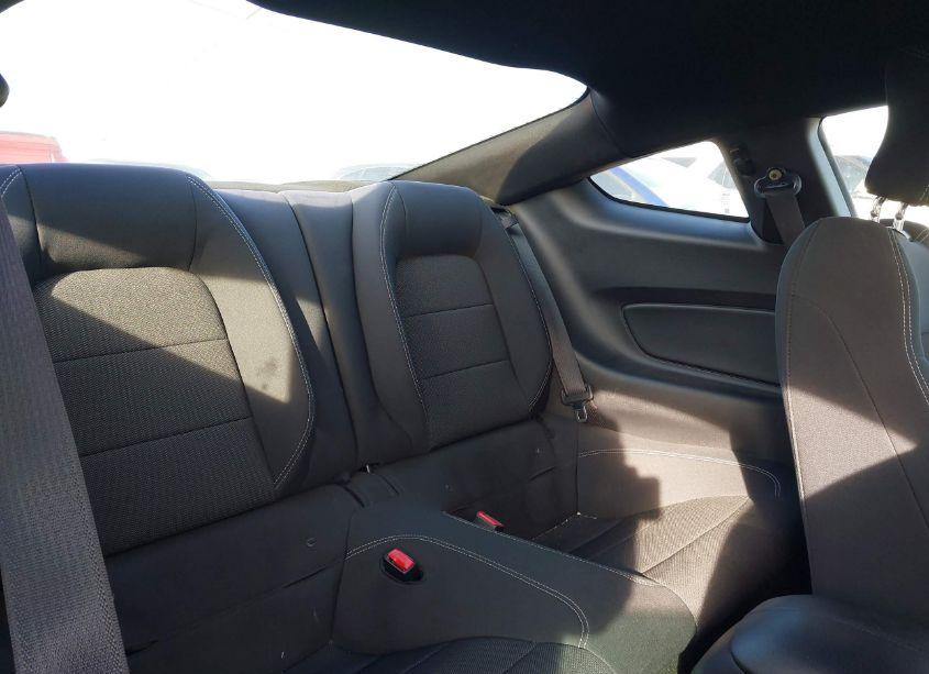 Photo 8 of 2016 Ford Mustang V6 (VIN 1FA6P8AM1G5268967)