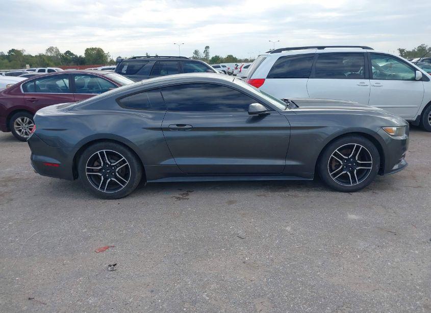 Photo 13 of 2016 Ford Mustang V6 (VIN 1FA6P8AM1G5283212)