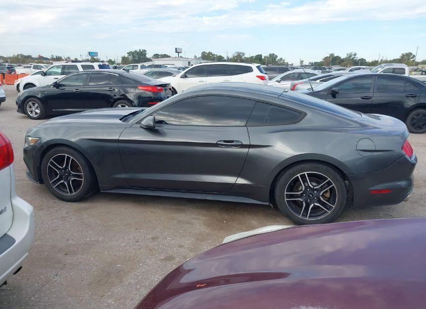 Photo 14 of 2016 Ford Mustang V6 (VIN 1FA6P8AM1G5283212)