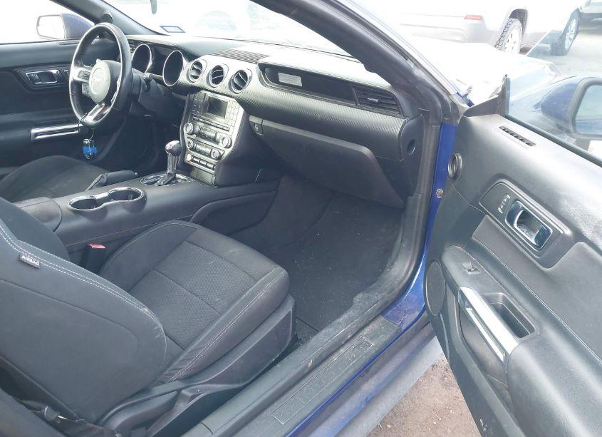 Photo 5 of 2016 Ford Mustang V6 (VIN 1FA6P8AM1G5316595)