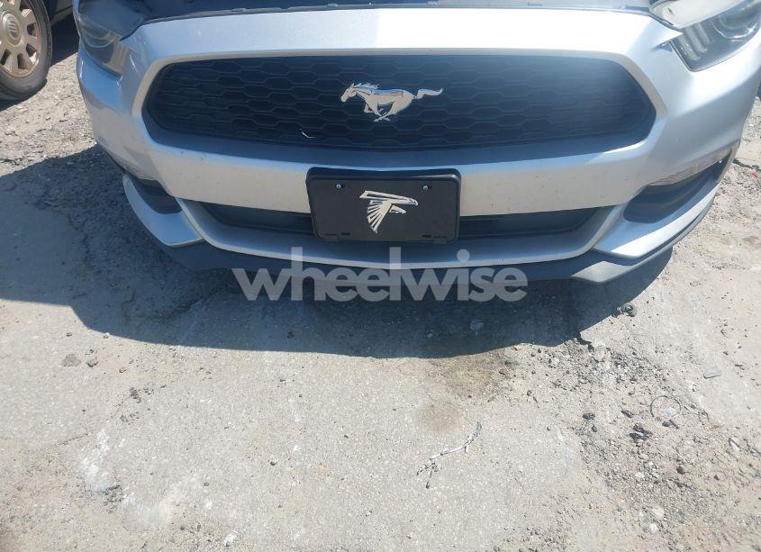 Photo 6 of 2015 Ford Mustang V6 (VIN 1FA6P8AM2F5432919)