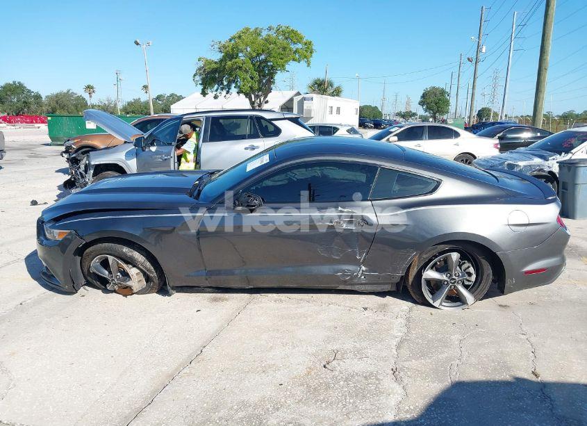 Photo 14 of 2016 Ford Mustang V6 (VIN 1FA6P8AM2G5282067)