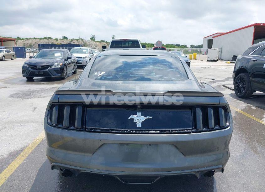 Photo 16 of 2016 Ford Mustang V6 (VIN 1FA6P8AM2G5290170)