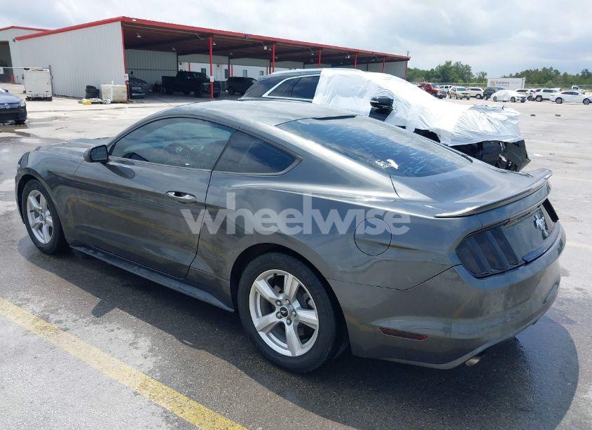 Photo 3 of 2016 Ford Mustang V6 (VIN 1FA6P8AM2G5290170)
