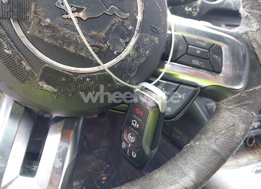 Photo 11 of 2017 Ford Mustang V6 (VIN 1FA6P8AM2H5304781)